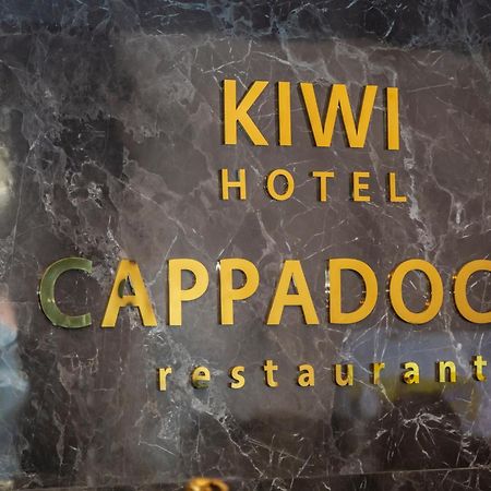 Kiwi Capsule Hotel Bangkok Exterior photo